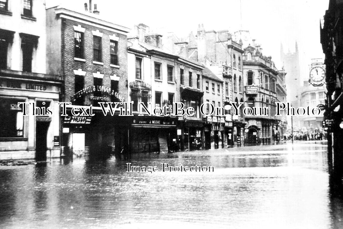 DR 2532 - Flood In Derby Town Centre, Derbyshire