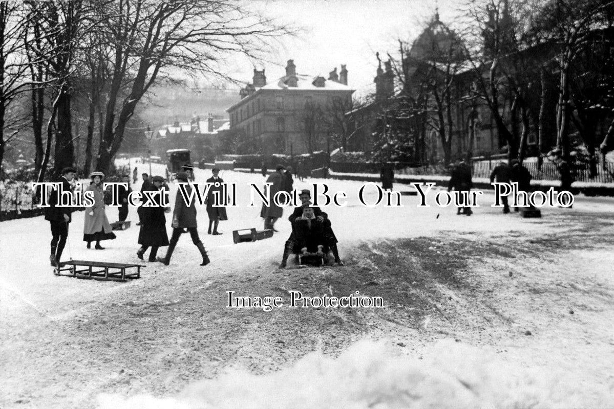 DR 4 - Buxton Tobogganing, Derbyshire
