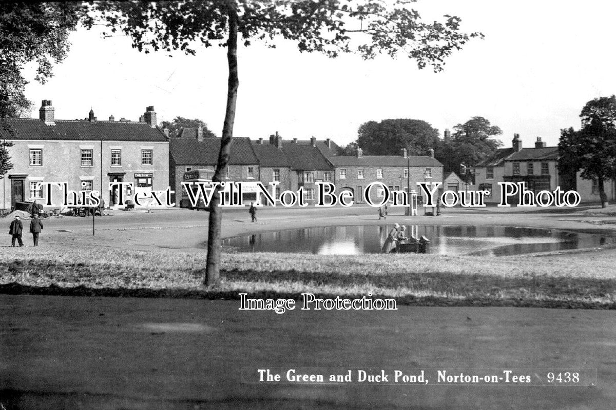 DU 1216 - The Green & Duck Pond, Norton On Tees, County Durham c1938