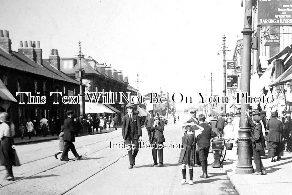 ES 1627 - East Street, Barking, Essex c1922