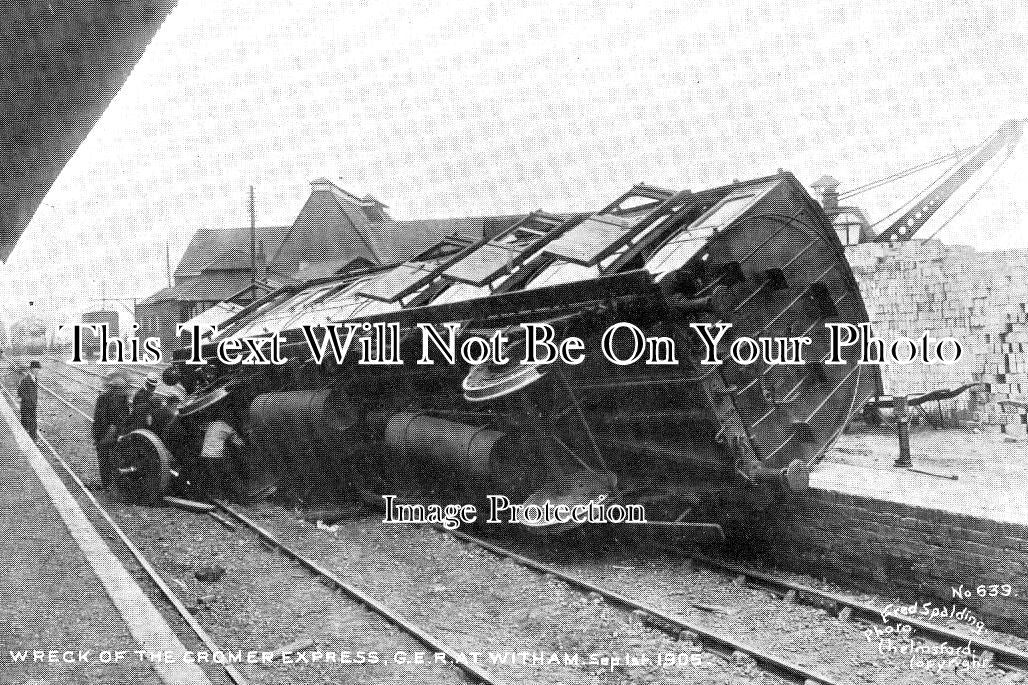 ES 2657 - Wreck Of Cromer Express At Witham, GER, Essex 1905
