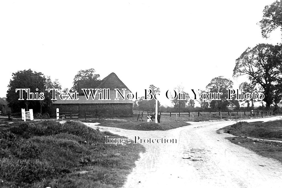 ES 2729 - Longridge Road, Barking, Essex