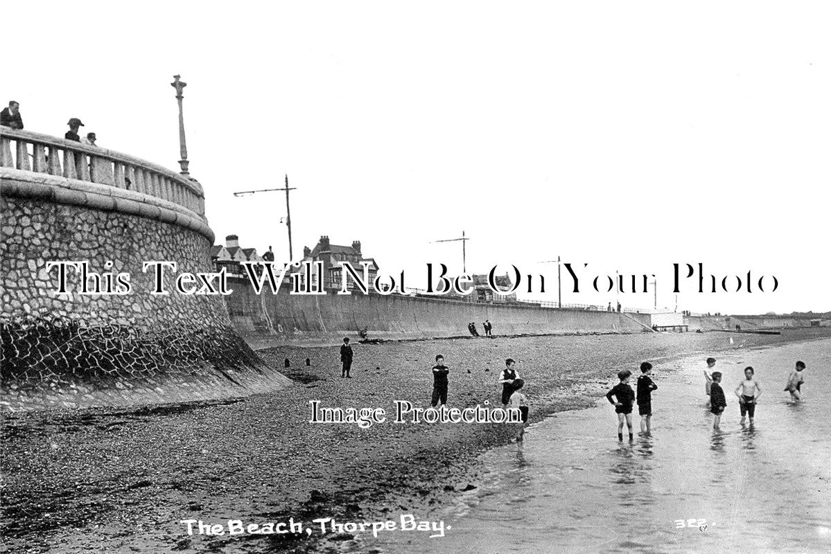 ES 2735 - The Beach, Thorpe Bay, Essex
