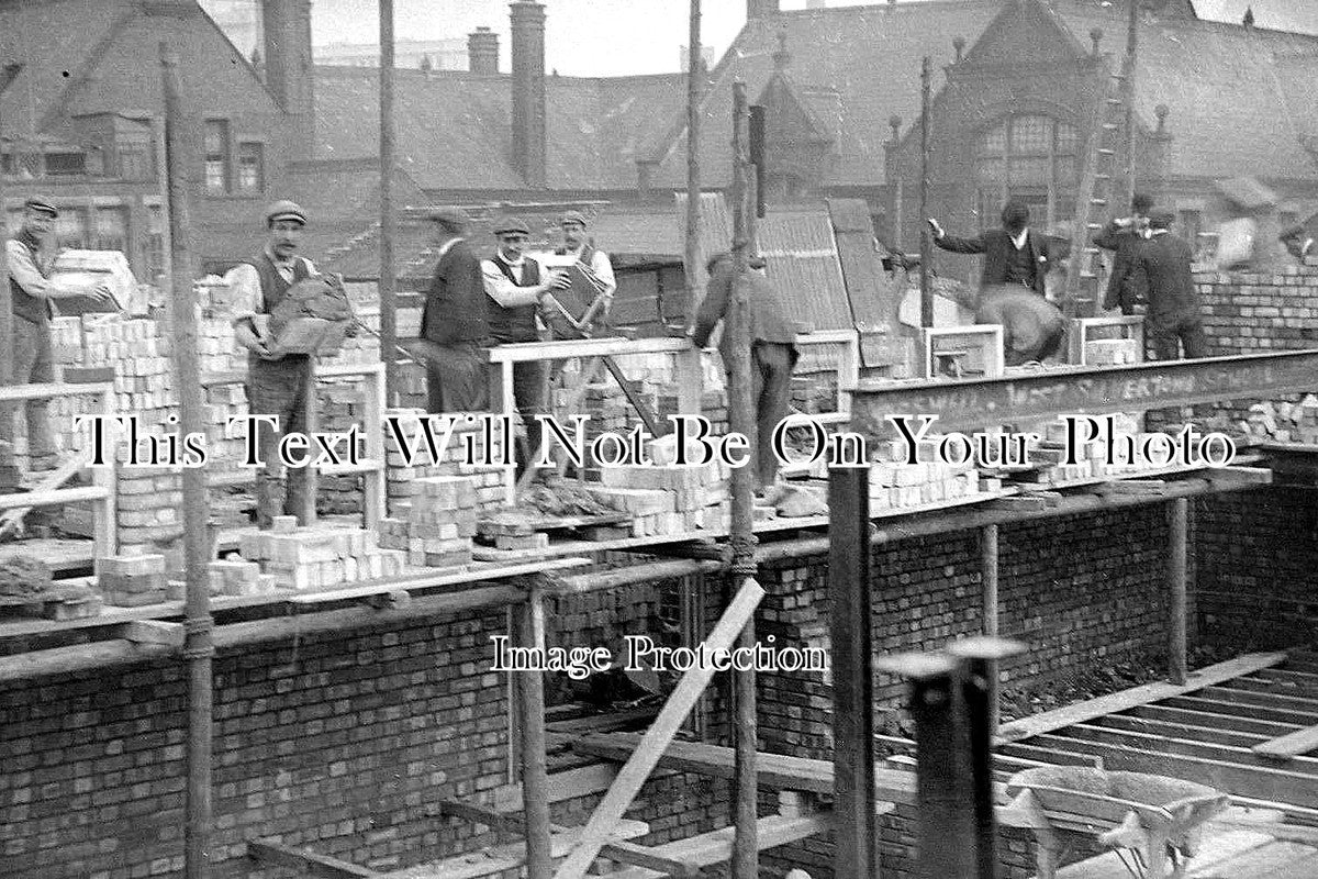 ES 2746 - The Building Of Silvertown School, Essex