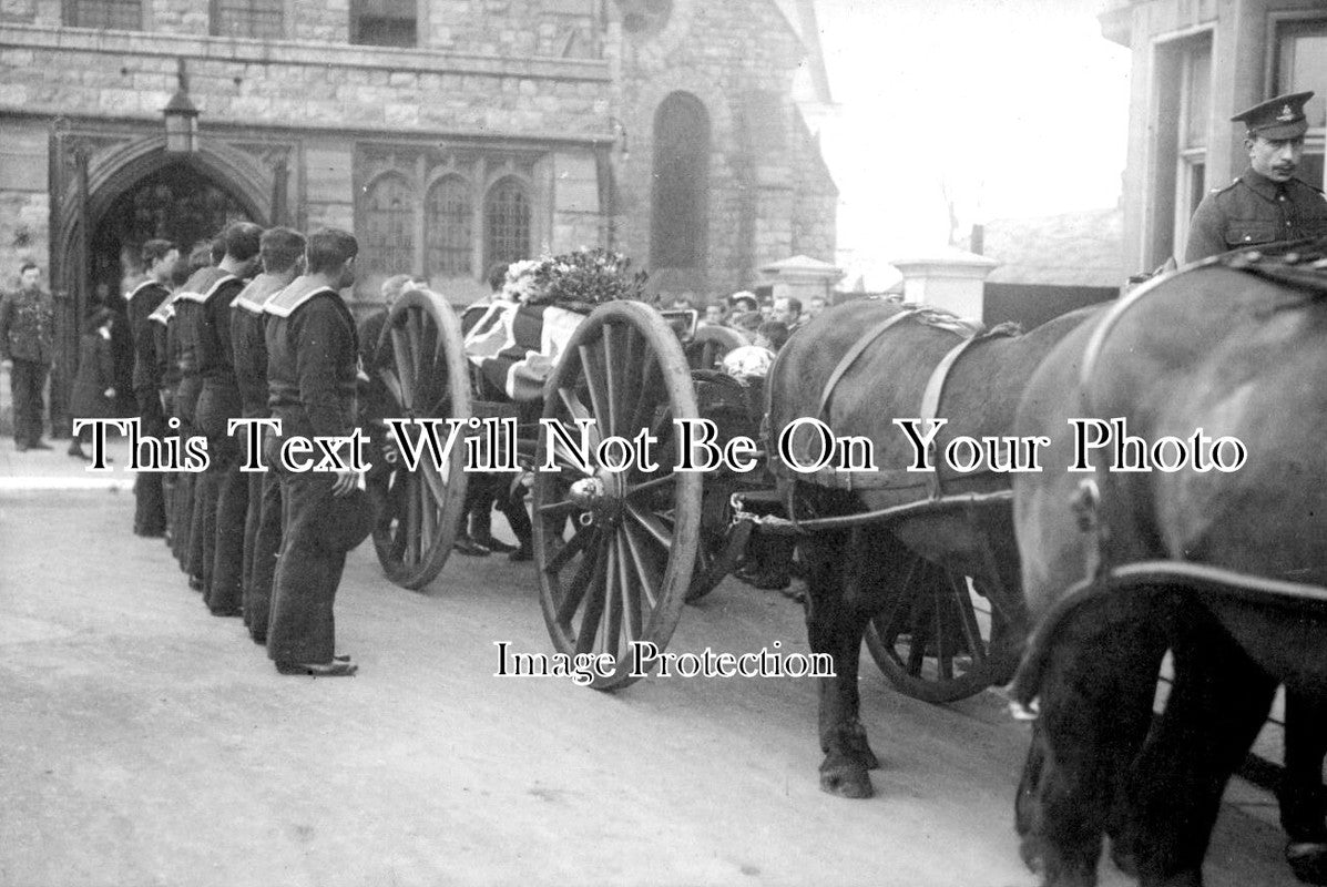 ES 3076 - 1St Naval Funeral, QMH, Southend, Essex 1916