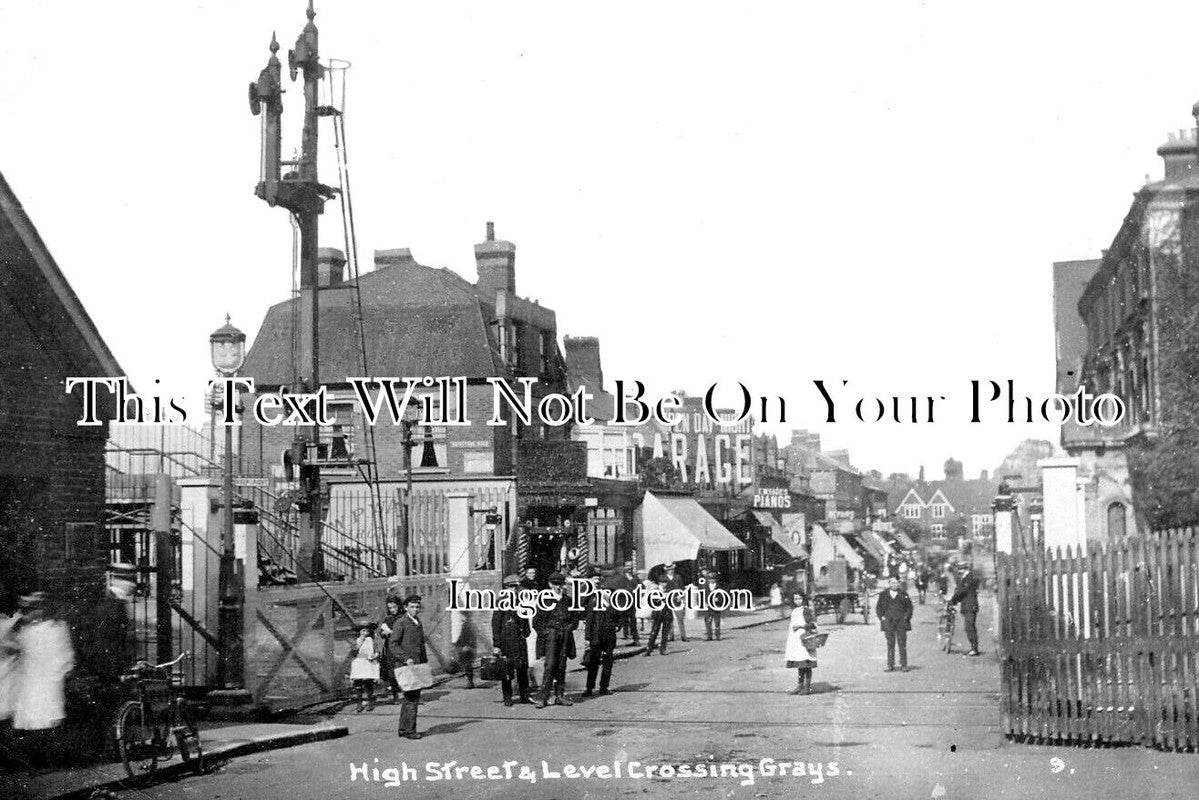 ES 3533 - High Street & Level Crossing, Grays, Essex