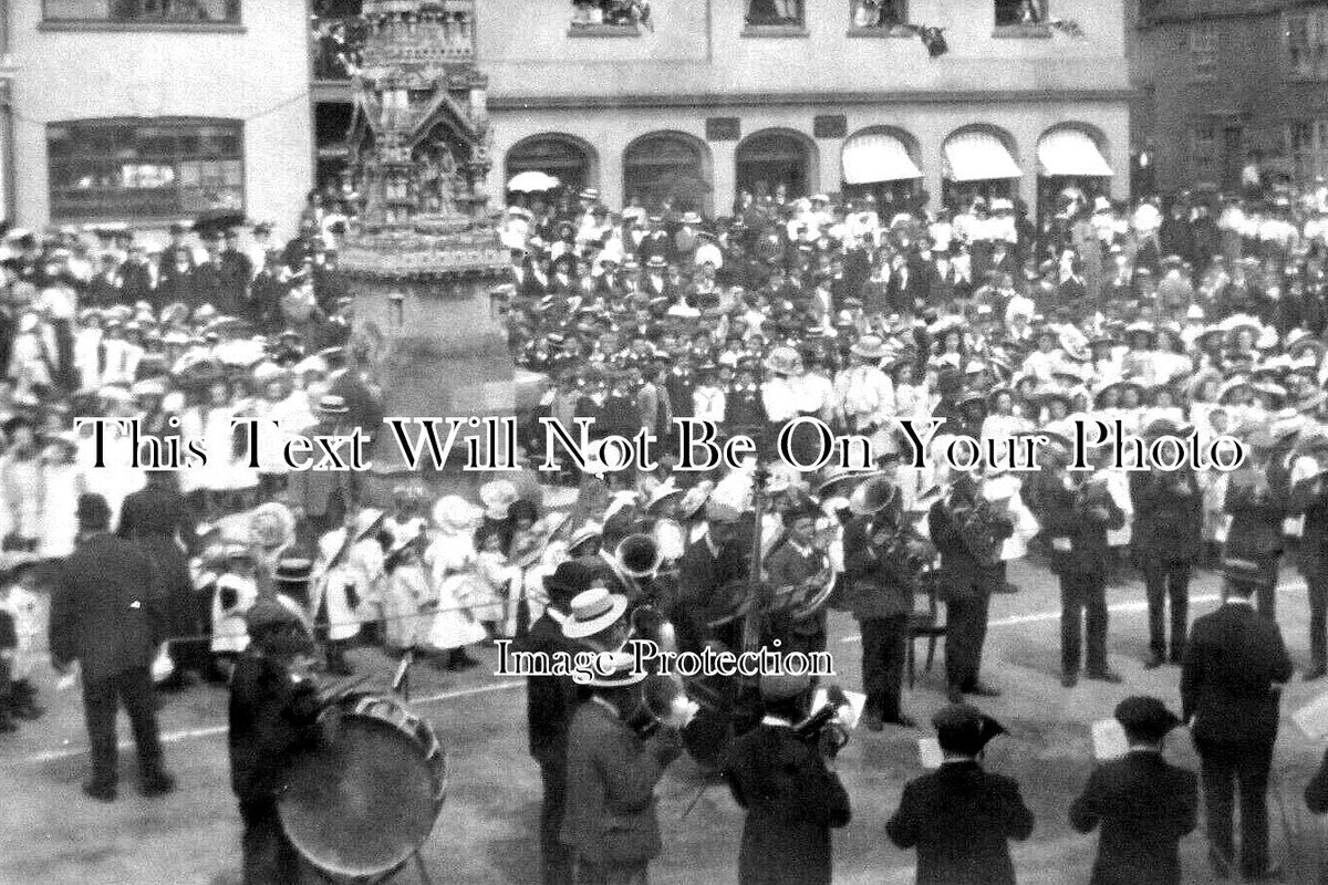 ES 3626 - Saffron Walden Crowd, Essex