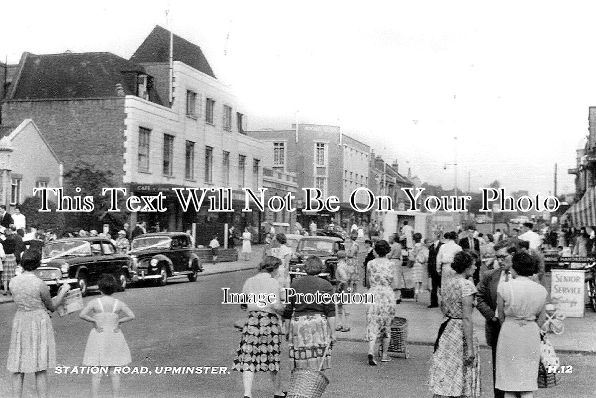 ES 3649 - Station Road, Upminster, Essex