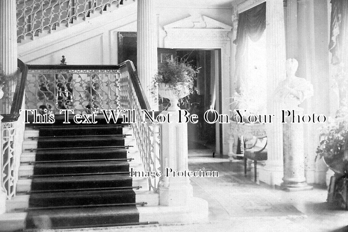 ES 3704 - Hall, Easton Lodge, Great Dunmow, Essex c1910