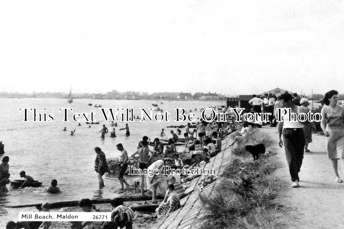 ES 3739 - Mill Beach, Maldon, Essex c1967