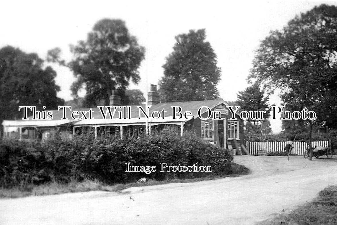 ES 5767 - The Red Cottage Stores, South Woodham Ferrers, Essex