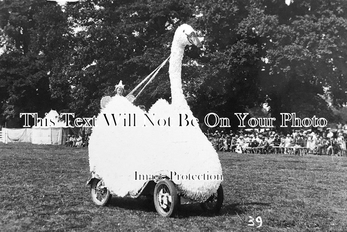 GL 1148 - Fairford Carnival Float, Gloucestershire July 1933