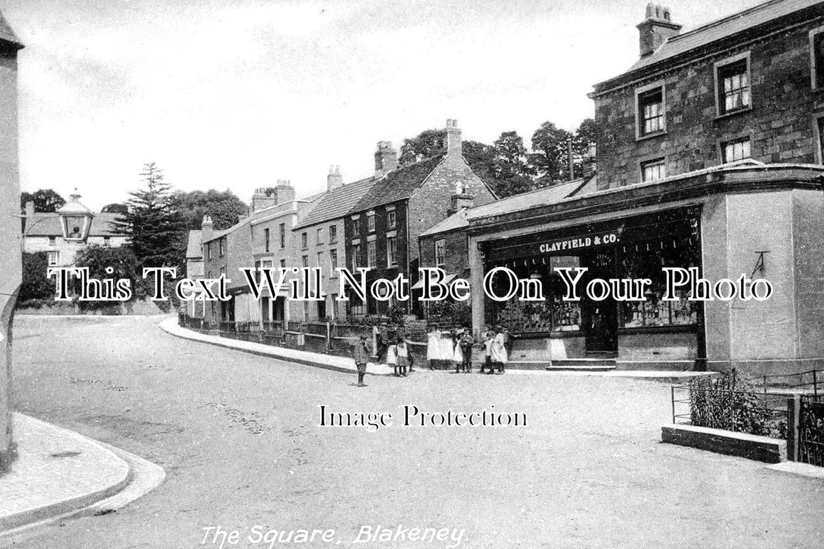 GL 1192 - The Square, Blakeney, Gloucestershire c1908