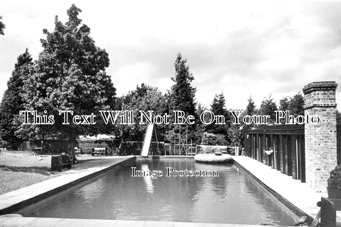 GL 1294 - Rossley Manor Country Club Swimming Pool, Dowdeswell, Gloucestershire