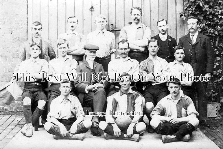GL 1465 - Newent Football Team, Gloucestershire 1906