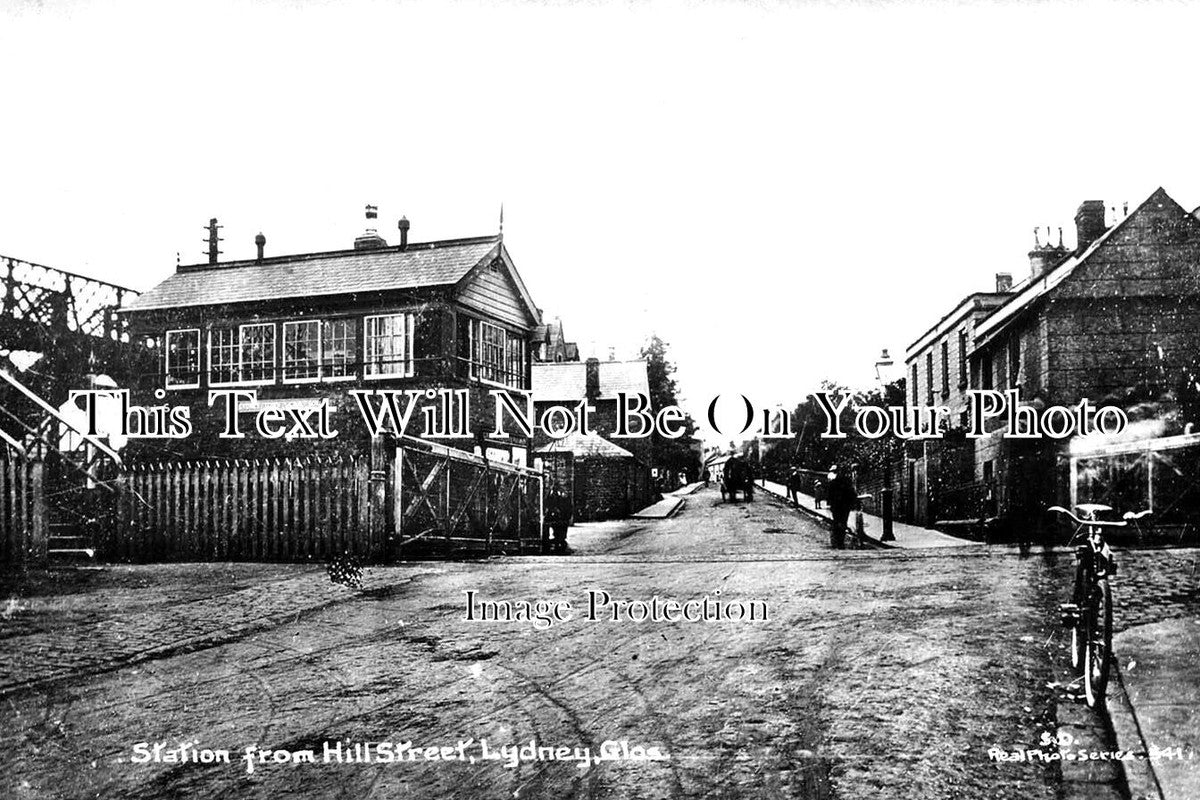 GL 1827 - Lydney Railway Station & Signal Box, Gloucestershire c1912