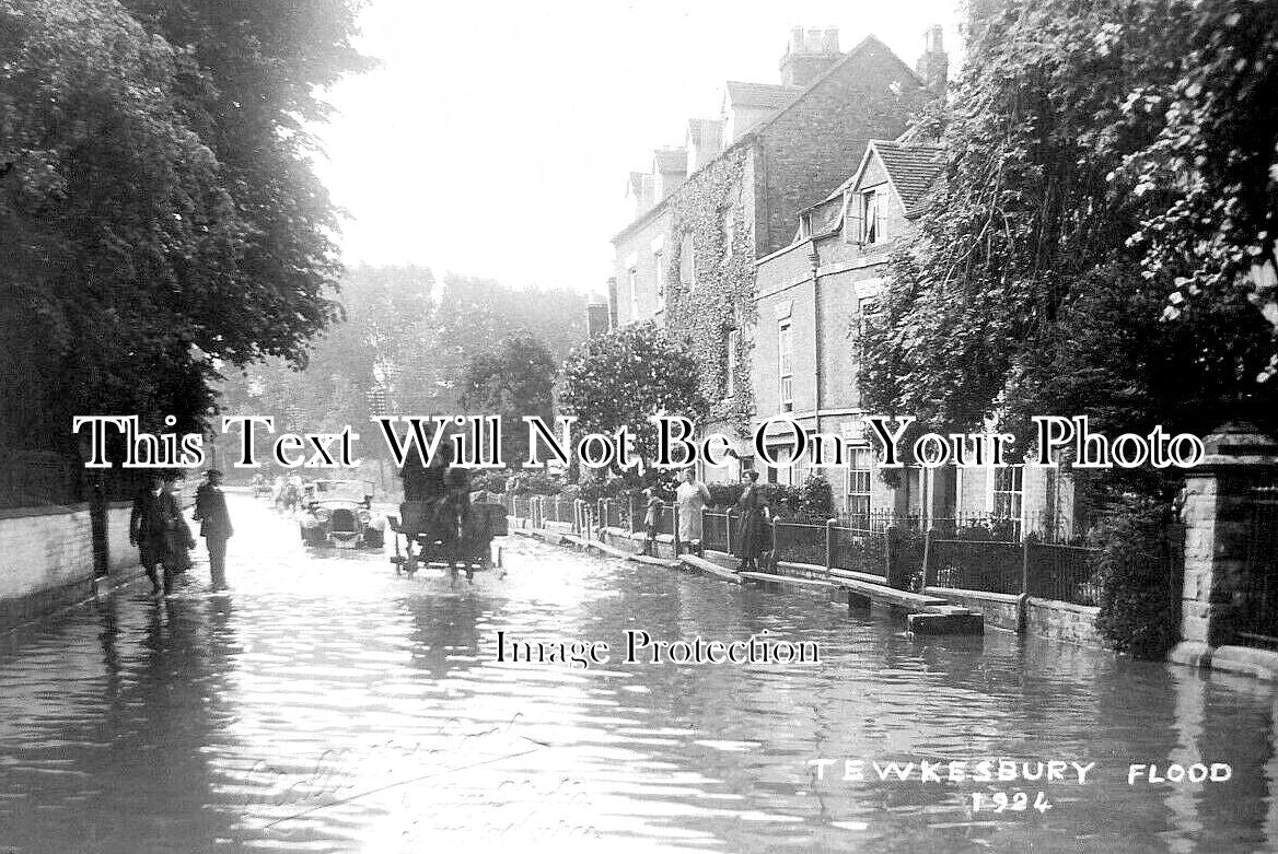 GL 2054 - Tewkesbury Flood, Gloucestershire c1924