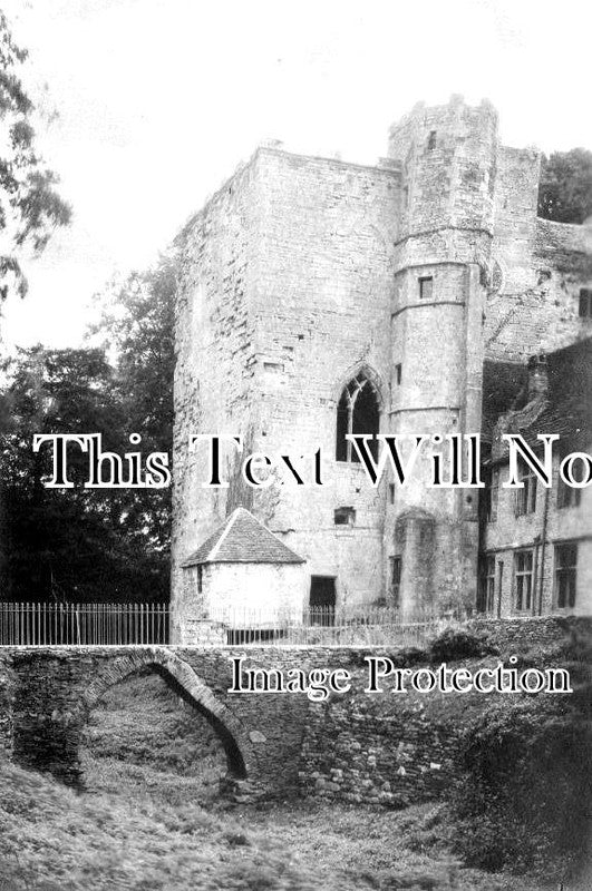 GL 2137 - Beverston Castle, Gloucestershire