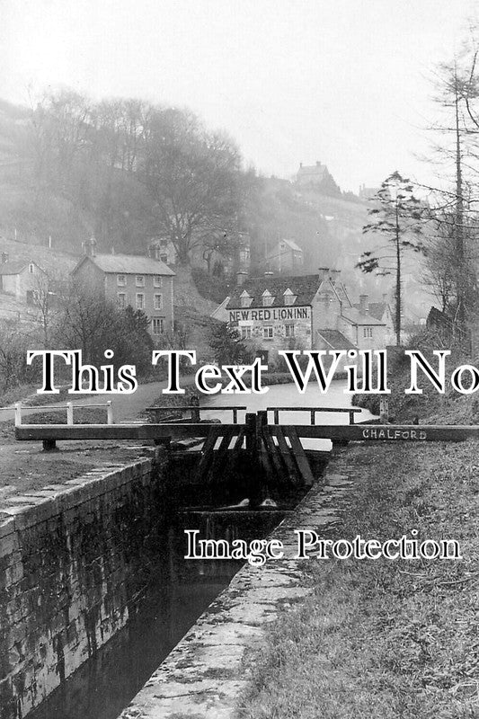 GL 2158 - New Red Lion Inn Pub & Canal Lock, Chalford, Gloucestershire