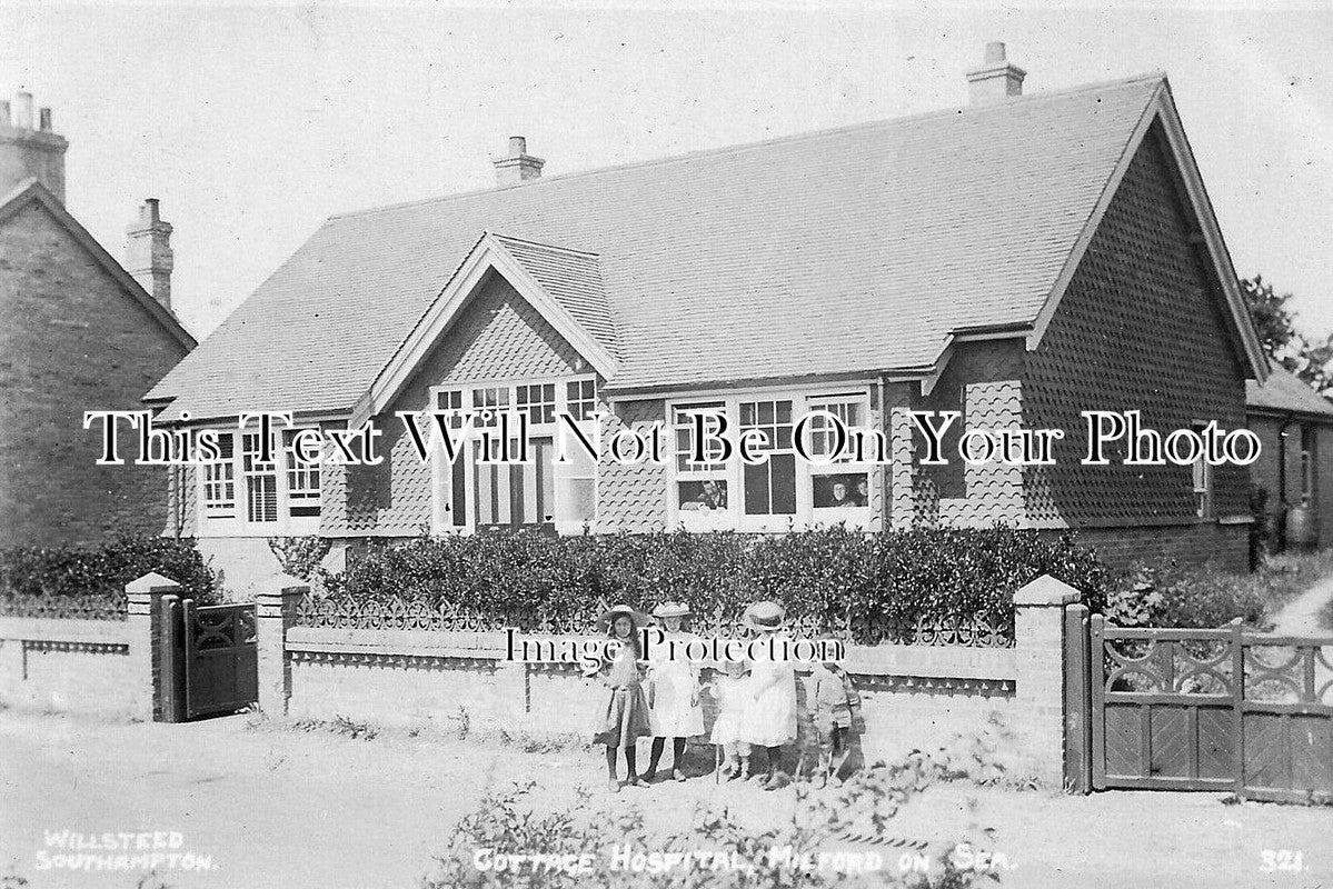 HA 148 - Cottage Hospital, Milford On Sea, Hampshire