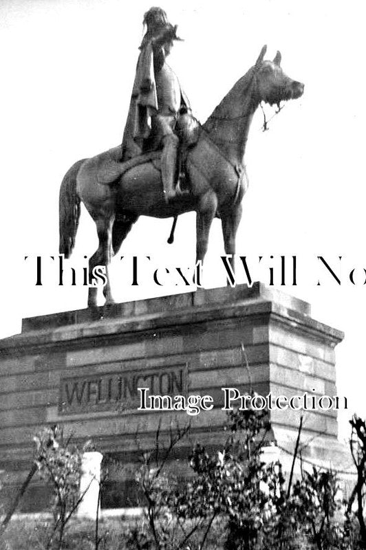 HA 1648 - Duke Of Wellington Statue, Aldershot, Hampshire