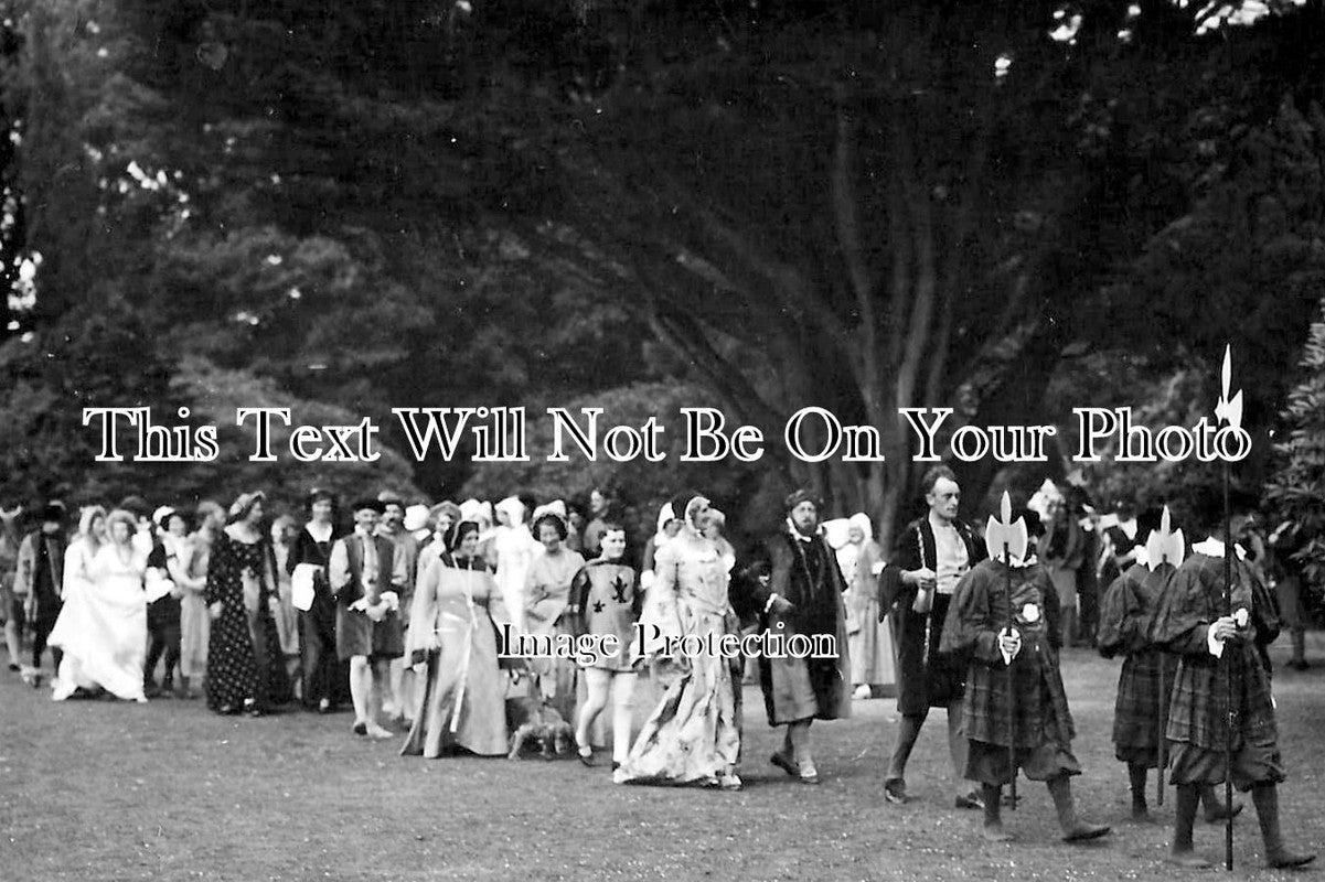 HA 171 - Parade, Woodside Gardens, Lymington, Hampshire 1933