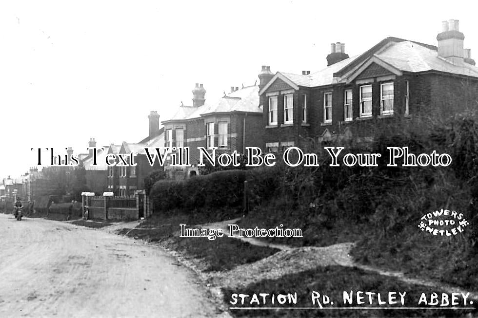 HA 2052 - Station Road, Netley Abbey, Southampton, Hampshire