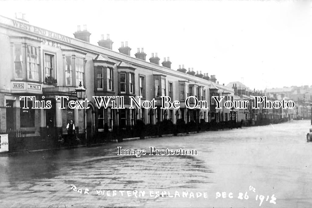 HA 2072 - Western Esplanade Flooded, Southampton, Hampshire c1912