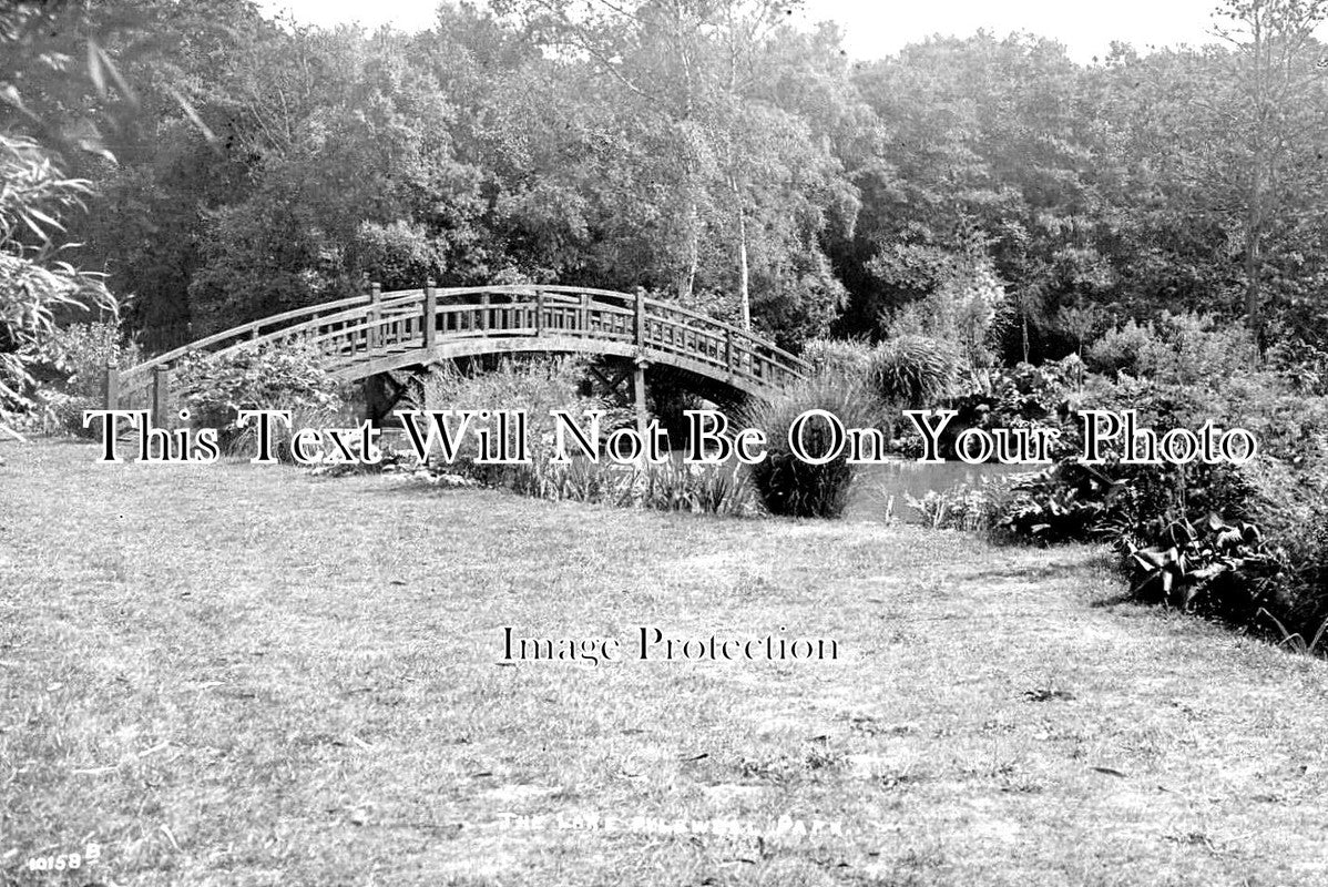 HA 2211 - The Lake, Pylewell Park, Hampshire