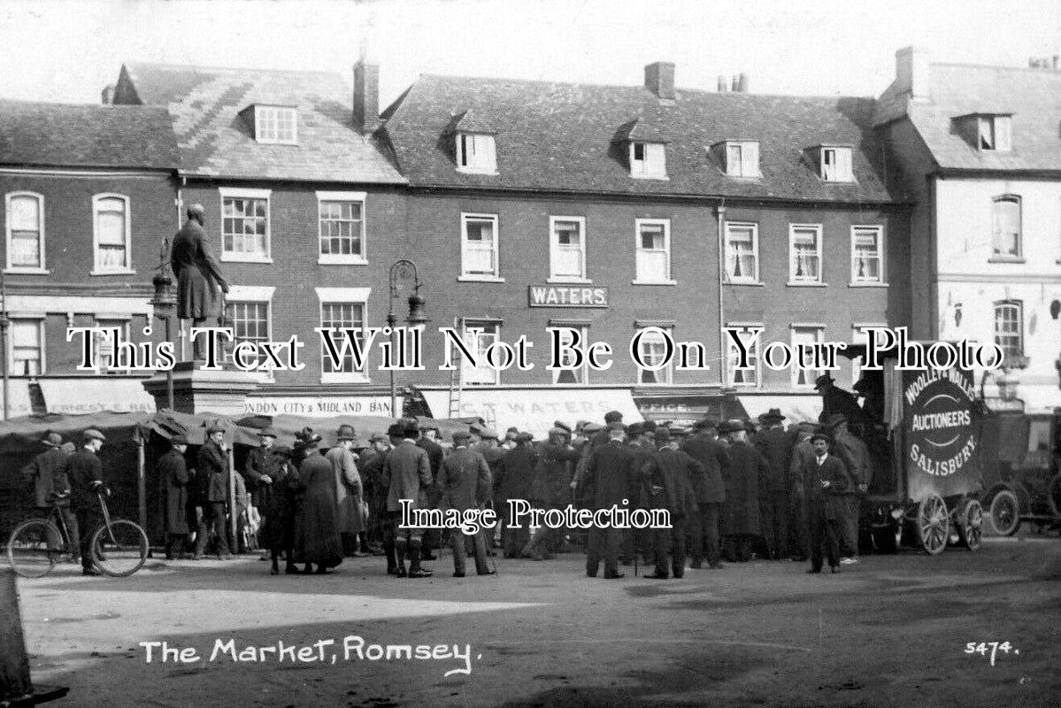 HA 2328 - The Market, Romsey, Hampshire c1920