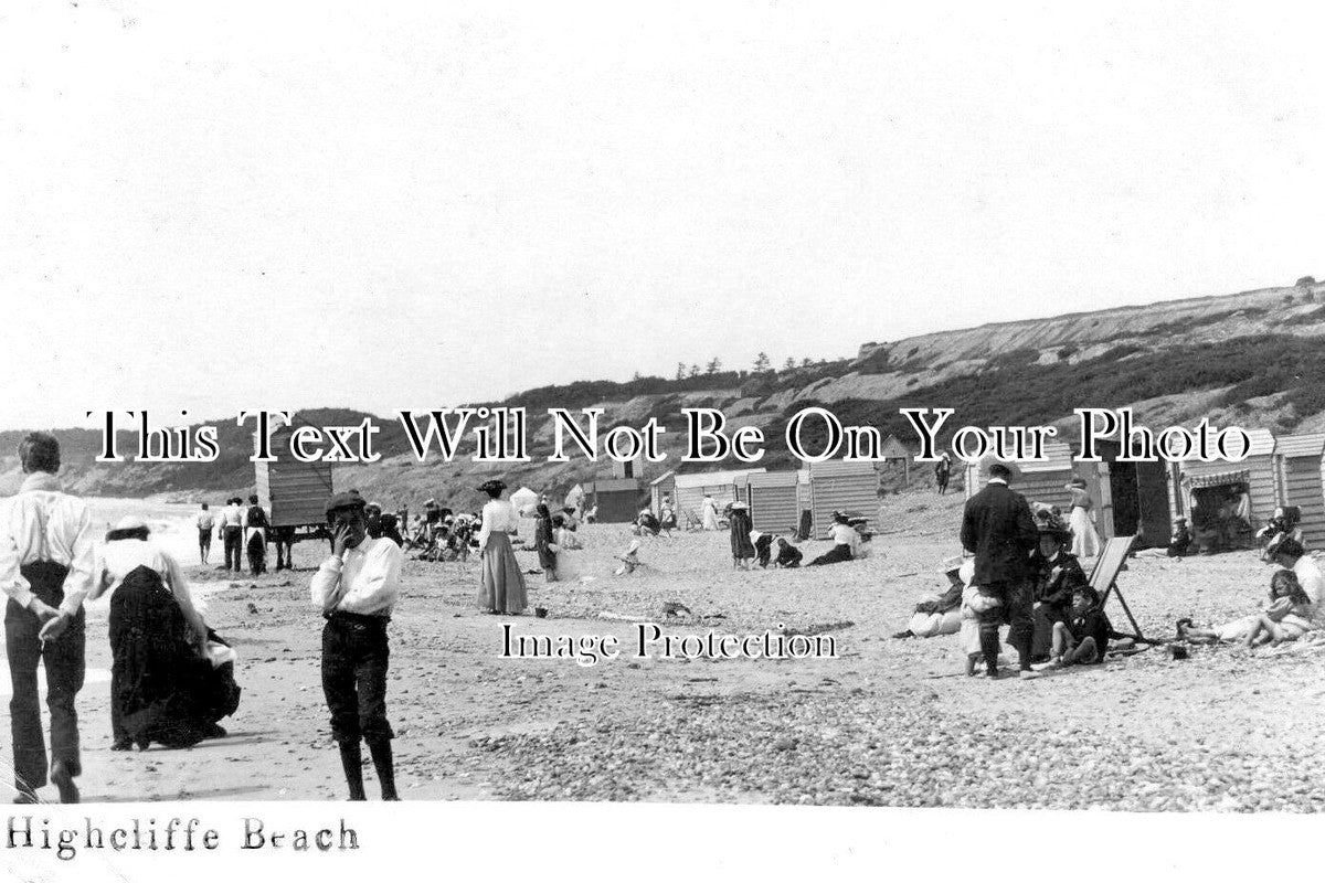HA 2437 - The Beach, Highcliffe, Hampshire c1905