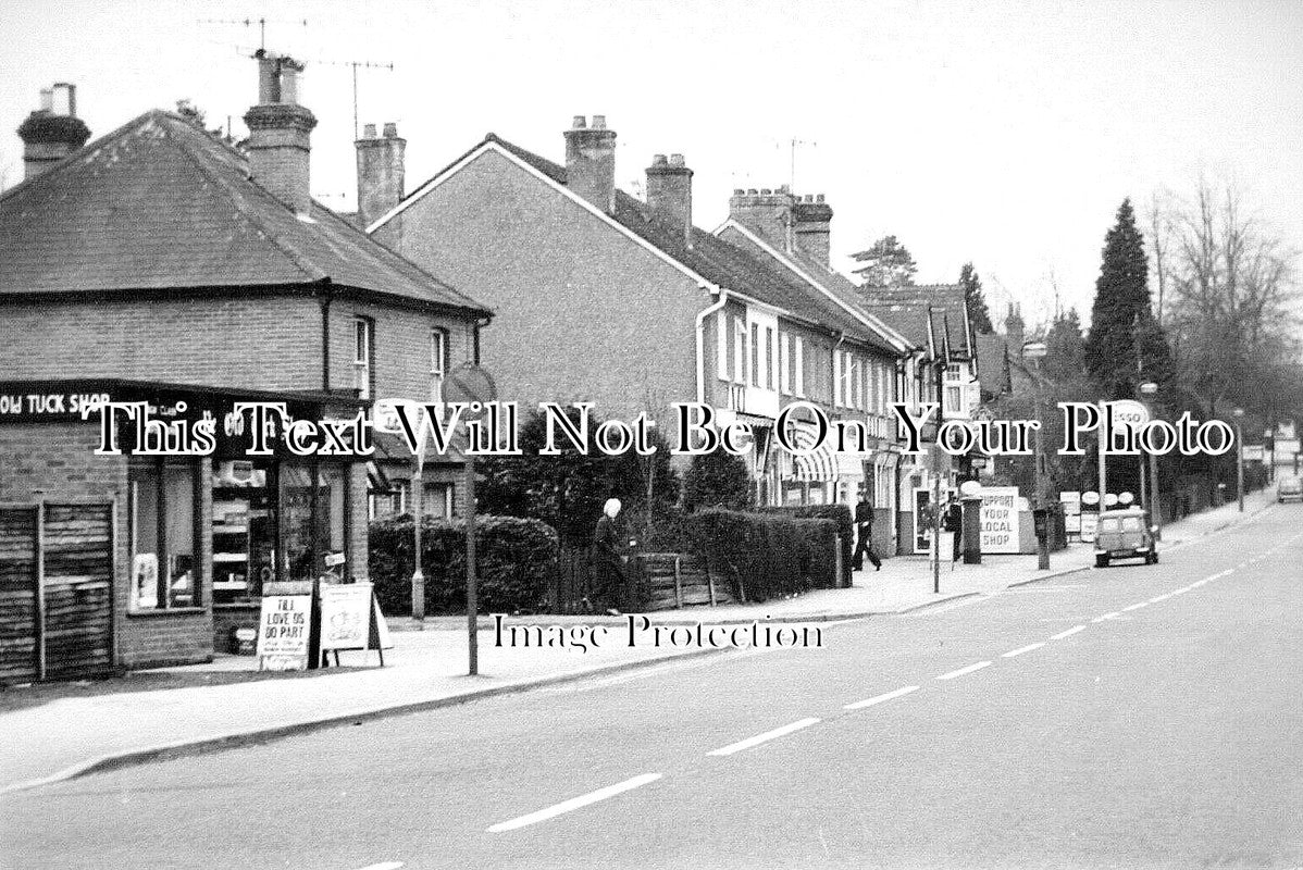 HA 2670 - Ye Old Tuckshop, Fleet, Hampshire