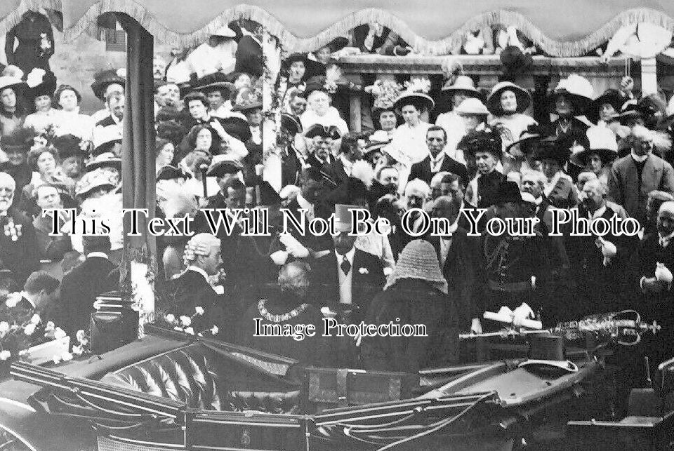 HA 3197 - Kings Visit To Town Hall, Winchester, Hampshire c1912