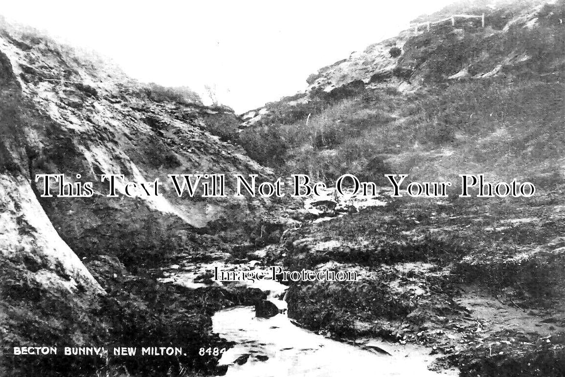 HA 3402 - Becton Bunny, New Milton, Hampshire