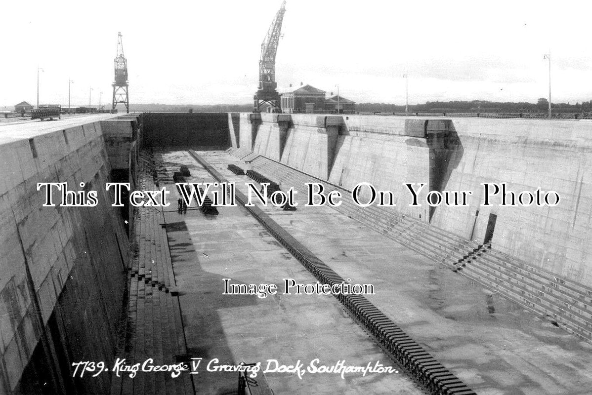 HA 3410 - King George V Graving Dock, Southampton, Hampshire c1938