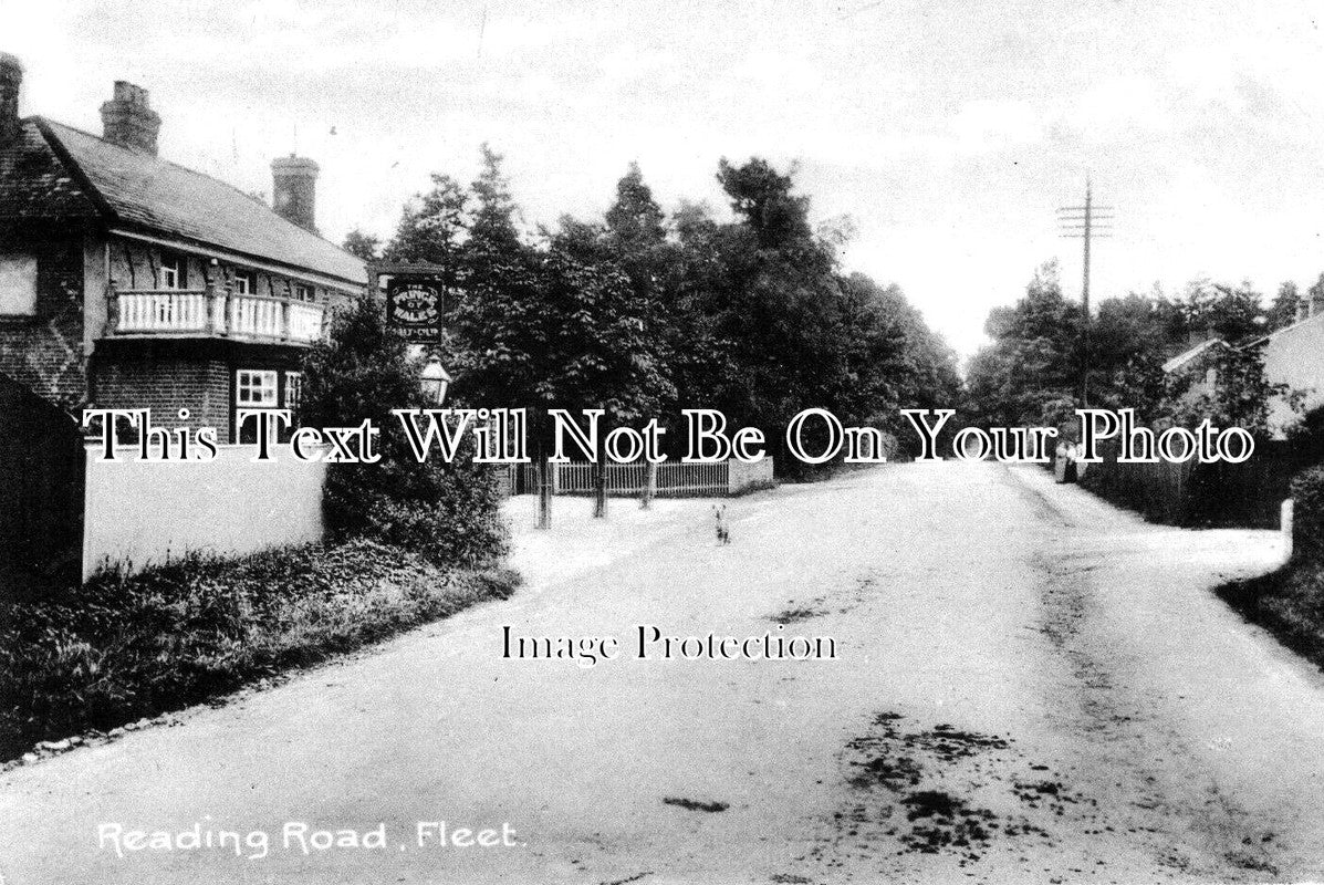 HA 3586 - The Prince Of Wales Pub, Reading Road, Fleet, Hampshire
