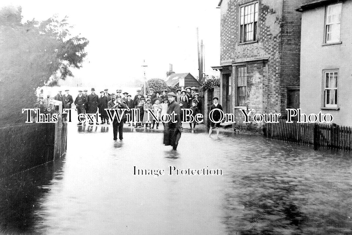 HA 3733 - Flood At Lymington, Hampshire c1909