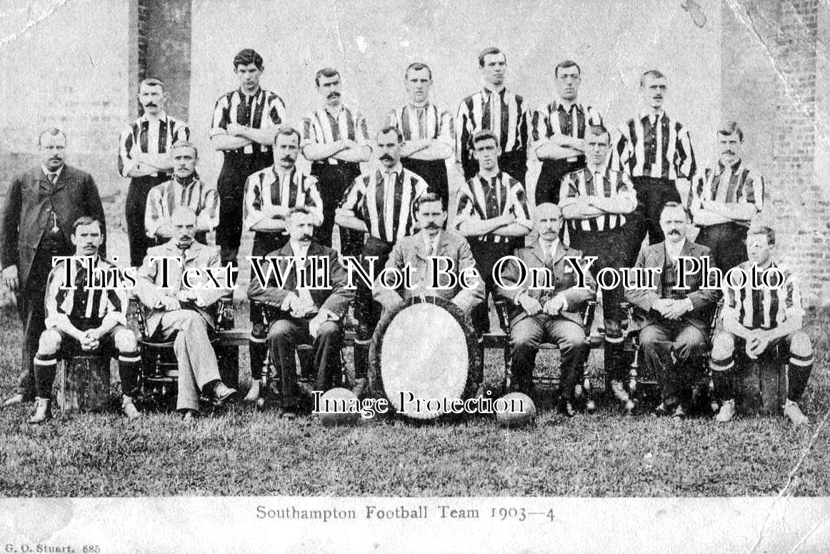 HA 3768 - Southampton Football Team, Hampshire 1903-04