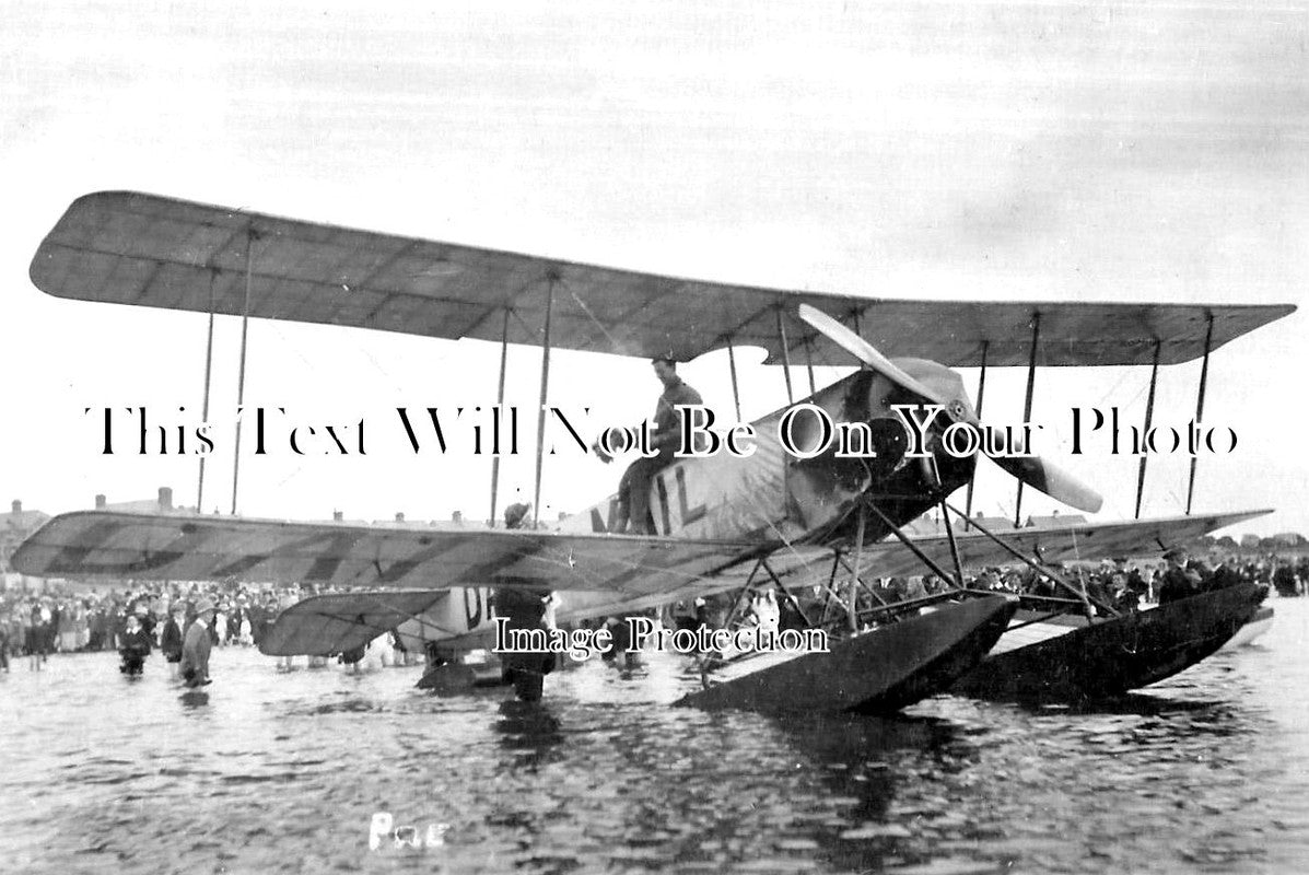 HA 4309 - Daily Mail Water Plane, Hampshire