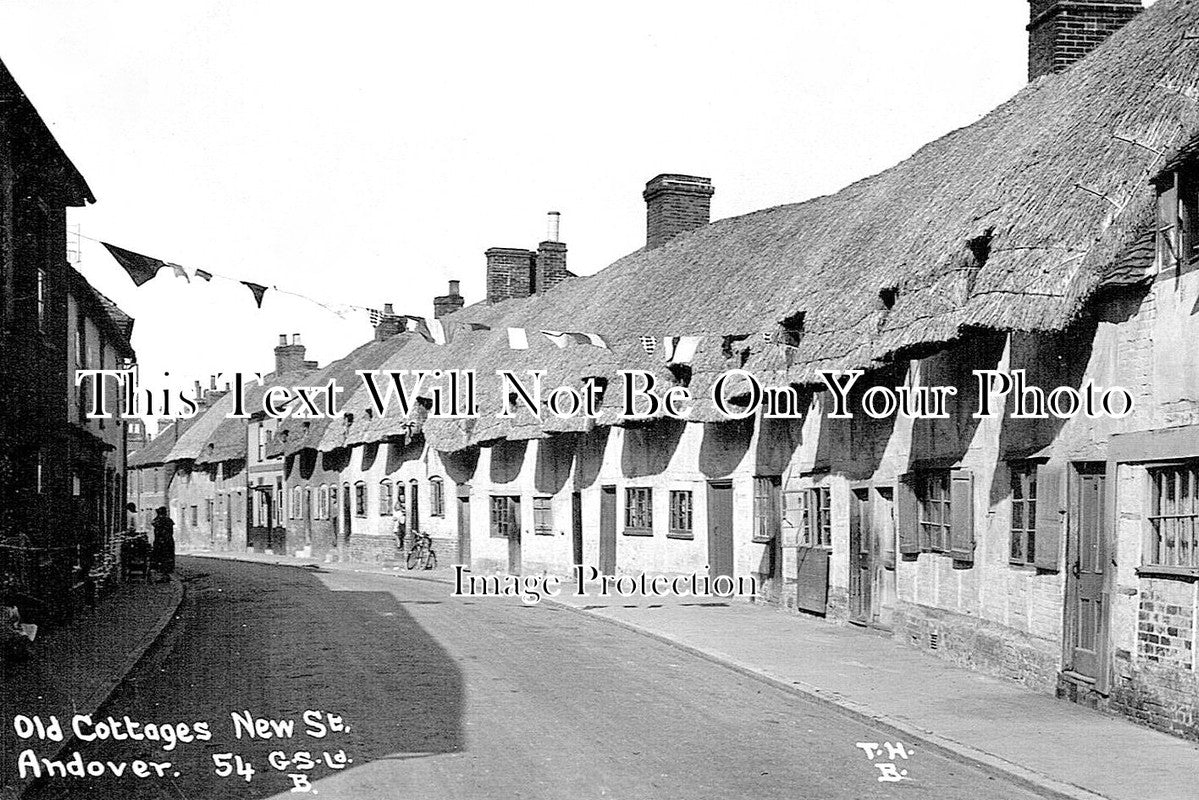 HA 4424 - Old Cottages, New Street, Andover, Hampshire