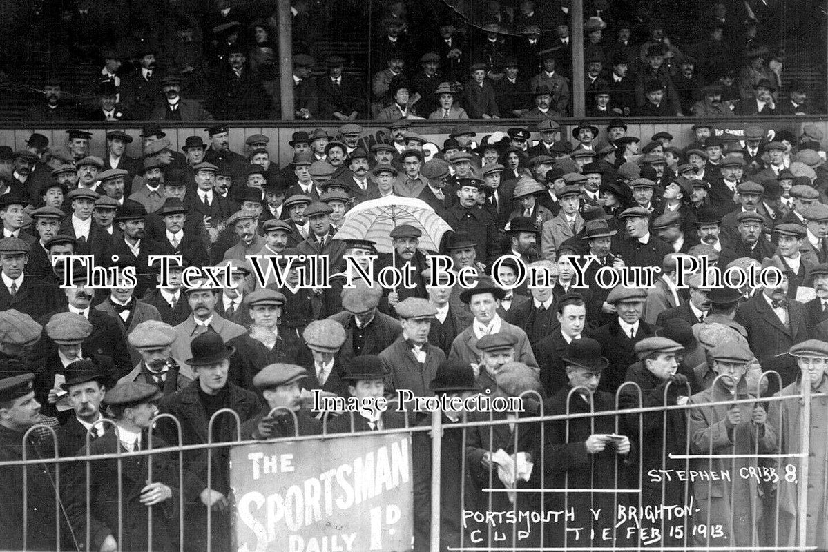 HA 4916 - Portsmouth v Brighton Football Match, Hampshire 1913