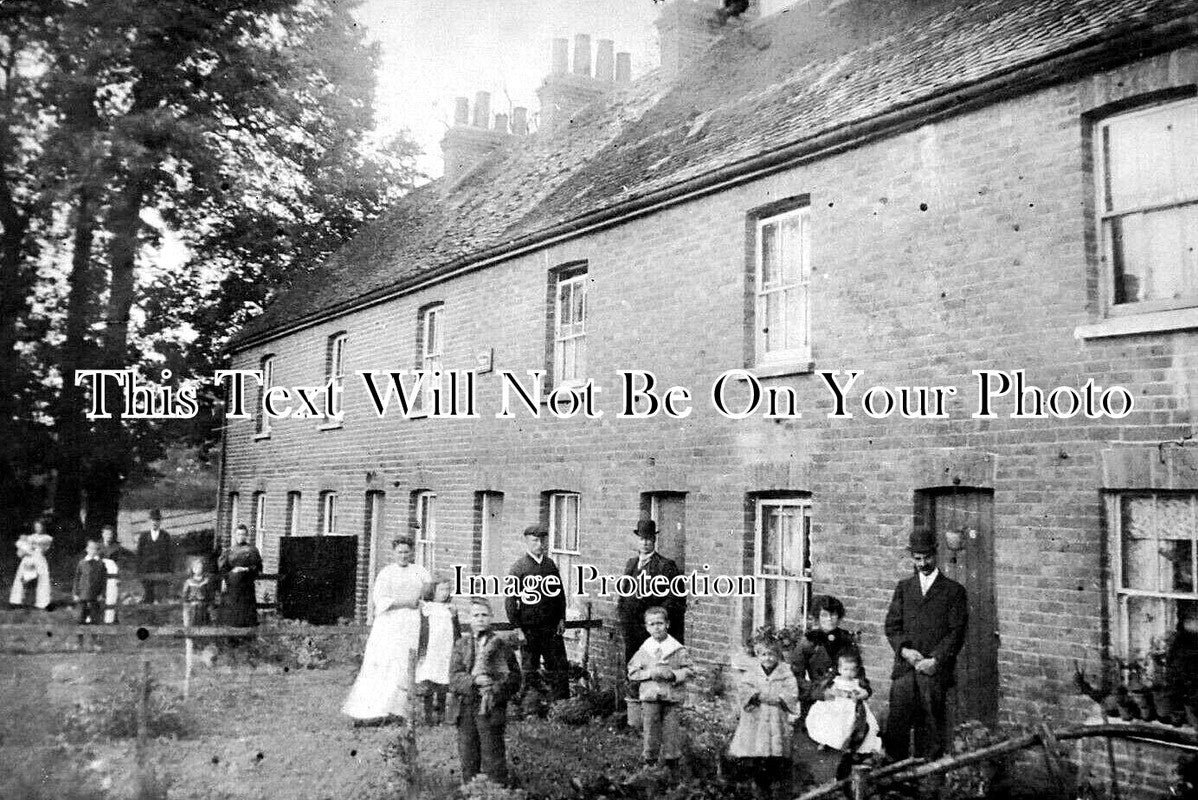 HA 5108 - Terrace Houses, Otterbourne, Hampshire c1910