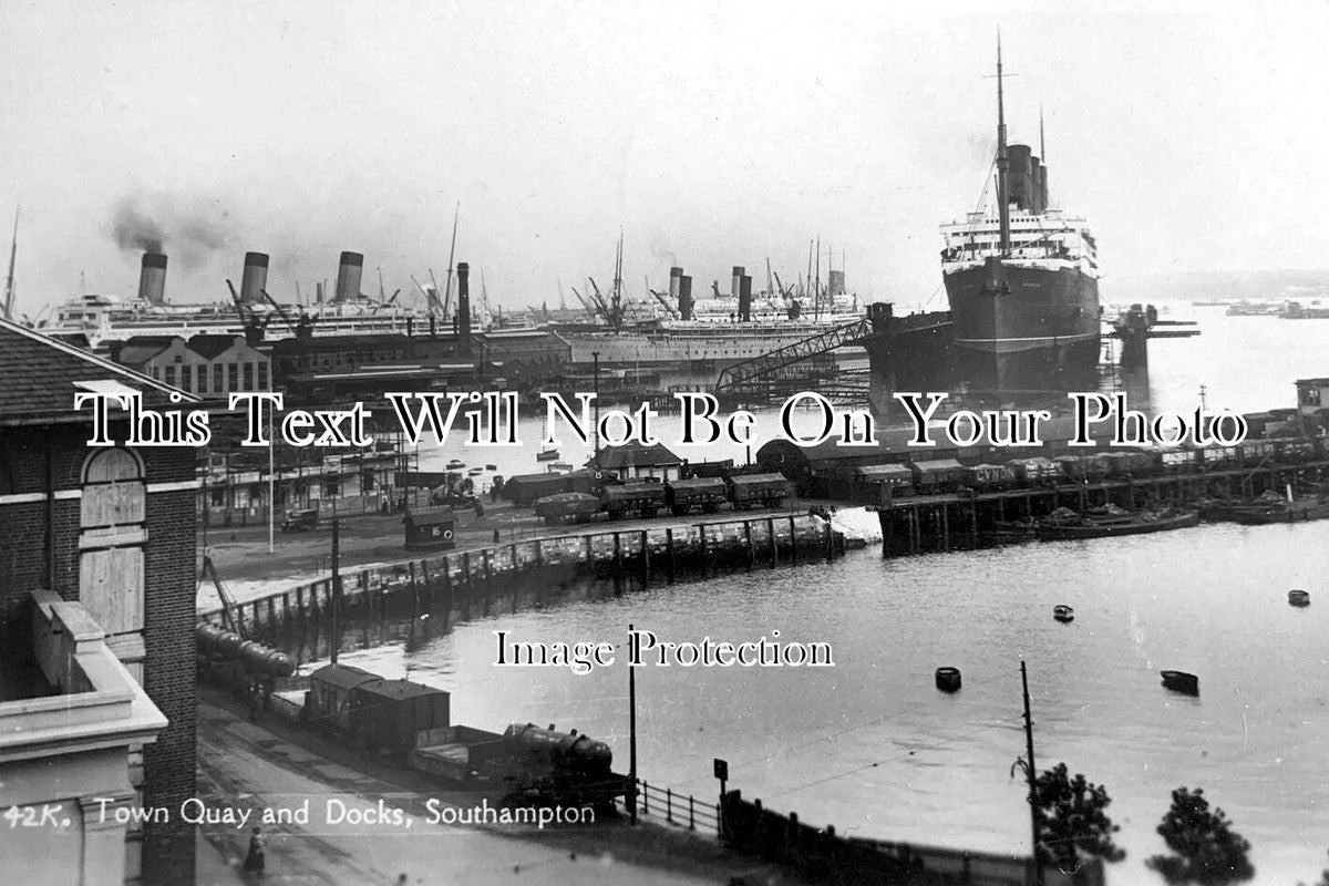 HA 5557 - Town Quay & Docks, Southampton, Hampshire