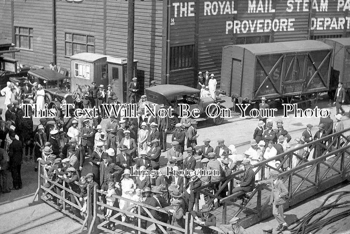 HA 5624 - Royal Mail Steam Packet Co, Empress Dock, Southampton c1930