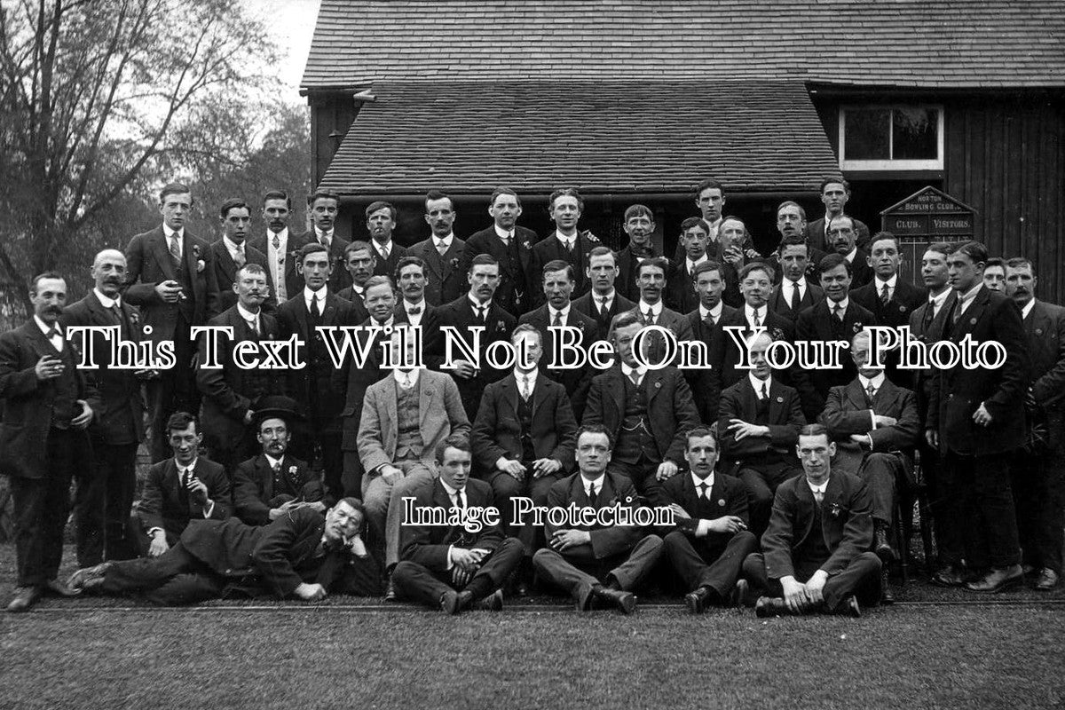 HF 477 -Norton Bowling Club, Bowls, Three Horse Shoes Group, Hertfordshire c1908