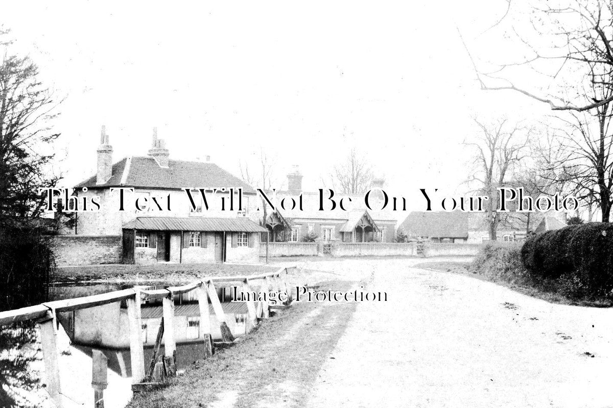 HF 890 Potters Bar, Hertfordshire JB Archive