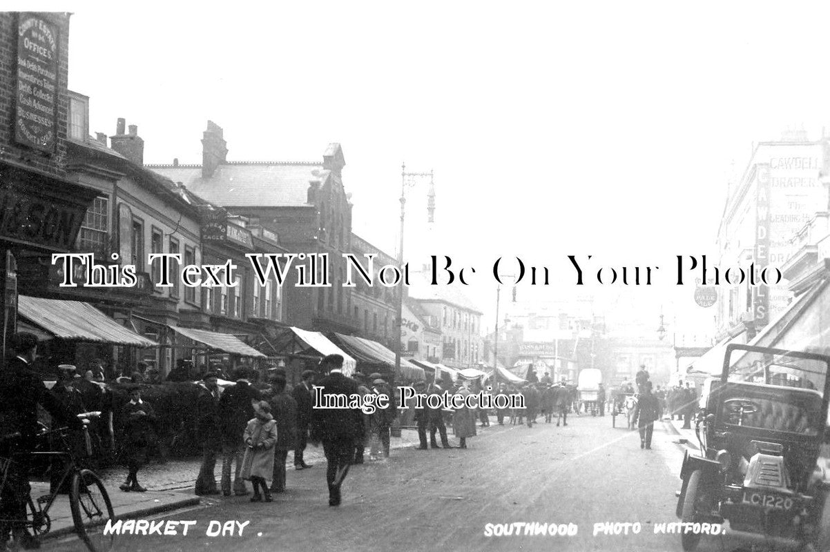 HF 936 - Market Day, Watford, Hertfordshire c1913