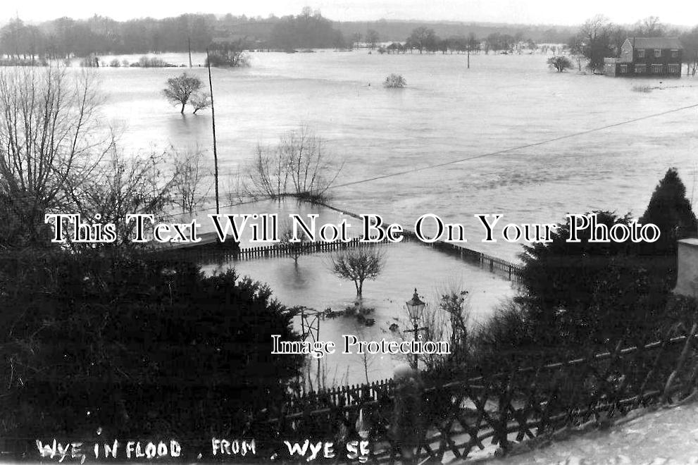 HR 164 - Wye In Flood From Wye Street, Ross On Wye, Herefordshire