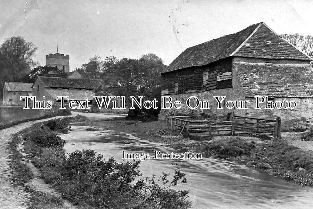 HR 44 - Flooded Road, Wellington, Herefordshire c1908