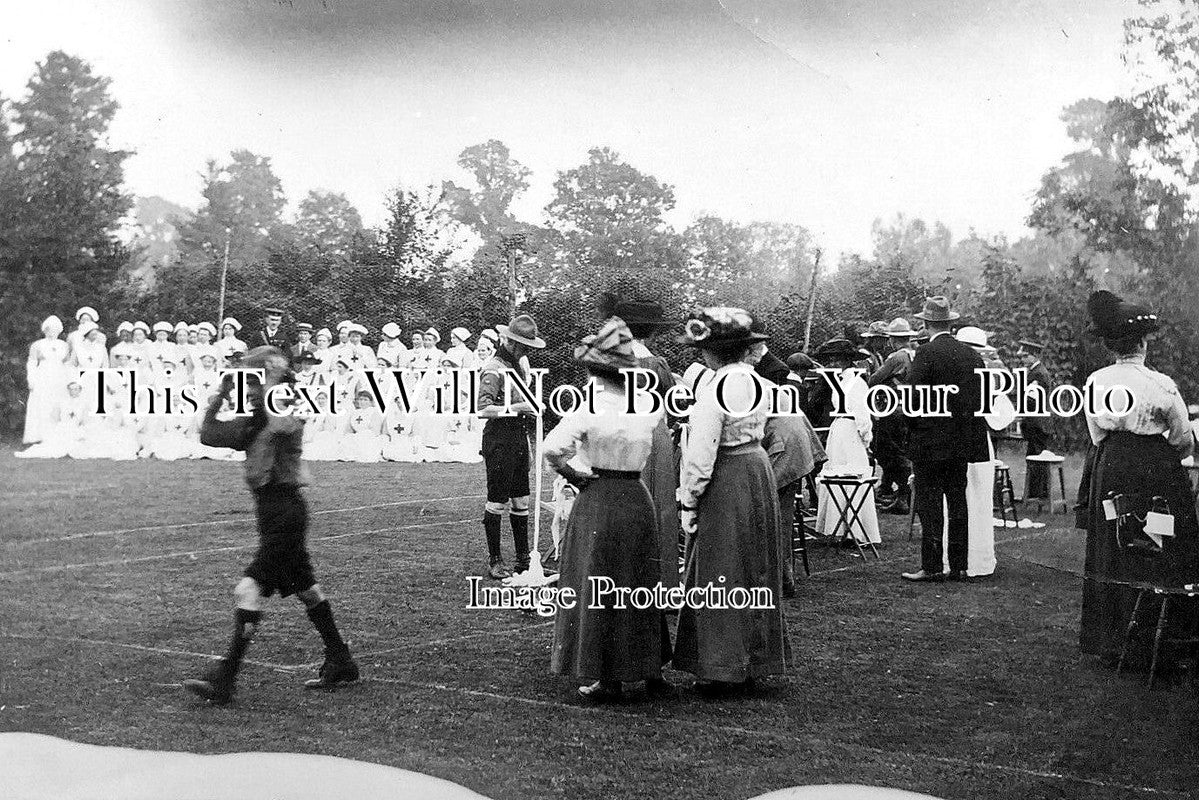 HR 758 - Red Cross Display, Dunfield, Herefordshire